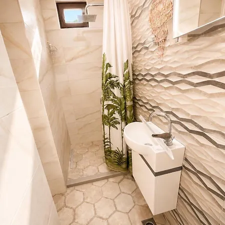 Apartment Nataly New Luxury On Black Sea